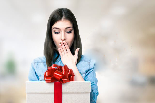 Новогодние подарки каждому клиенту